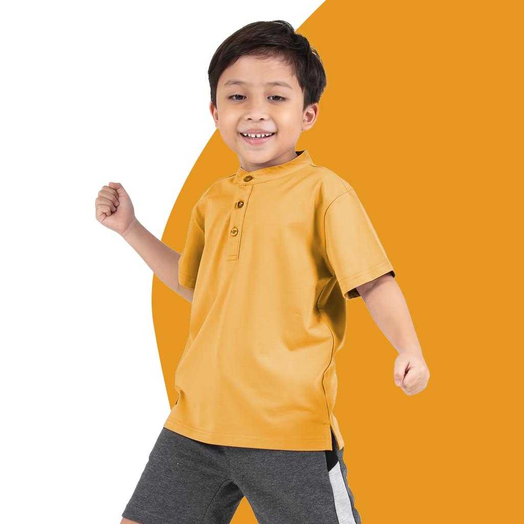 14 = Chinese Collar with Model - Gold